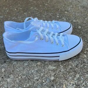 C&C California White Canvas Low Rise Platform Sneaker